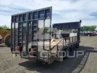 2000 Isuzu NPR фото