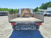 2000 Isuzu NPR photo