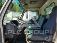 2000 Isuzu NPR photo