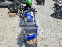 2000 Yamaha  photo