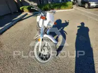 2000 Yamaha Motorbike фото