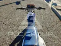 2000 Yamaha Motorbike фото