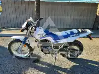 2000 Yamaha Motorbike фото