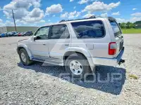 2000 Toyota 4 RUNNER photo