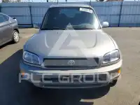 2000 Toyota RAV4 photo