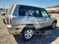 2000 Toyota RAV4 фото