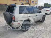 2000 Toyota RAV4 фото