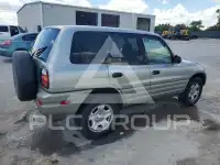 2000 Toyota RAV4 фото