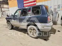 2000 Toyota RAV4 photo