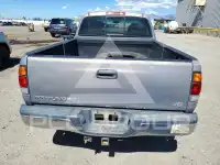 2000 Toyota TUNDRA photo