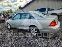 2000 Toyota AVALON фото