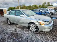 2000 Toyota AVALON фото