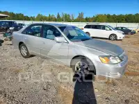 2000 Toyota AVALON photo