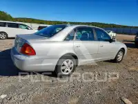 2000 Toyota AVALON photo
