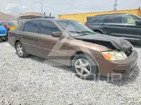 2000 Toyota AVALON photo