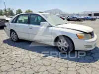 2000 Toyota AVALON photo