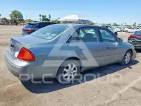 2000 Toyota AVALON photo