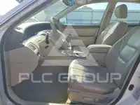 2000 Toyota AVALON photo