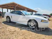2000 Ford MUSTANG photo