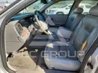 2000 Ford CROWN фото