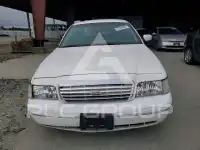 2000 Ford CROWN photo