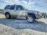 2001 Nissan PATHFINDER photo
