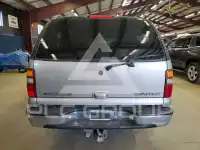 2001 Chevrolet Suburan фото