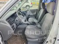 2001 Chevrolet TRACKER фото