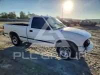 2001 Chevrolet S10 фото