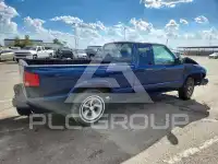 2001 Chevrolet S10 photo