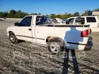 2001 Chevrolet S10 фото