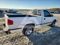 2001 Chevrolet S10 фото