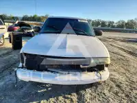 2001 Chevrolet S10 фото