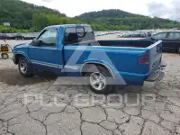 2001 Chevrolet S10 photo