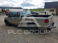 2001 Chevrolet S10 photo
