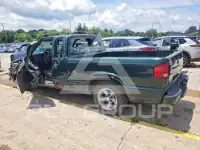 2001 Chevrolet S10 фото
