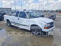 2001 Chevrolet S10 photo