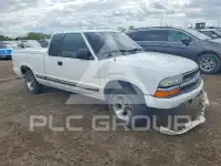 2001 Chevrolet S10 photo