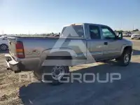 2001 Chevrolet Silverado photo