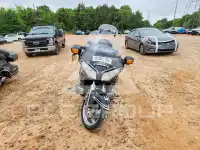2001 Honda GL photo