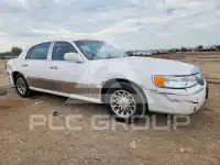 2001 Lincoln Town фото