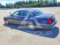2001 Lincoln Town фото