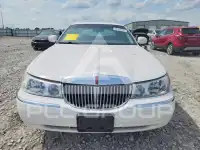 2001 Lincoln Town фото