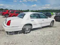 2001 Lincoln Town фото