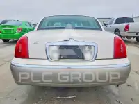 2001 Lincoln Town фото