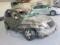 2001 Chrysler PT Cruiser photo