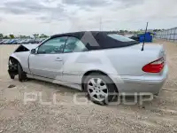 2001 Mercedes Benz CLK фото