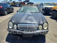 2001 Mercedes Benz CLK фото