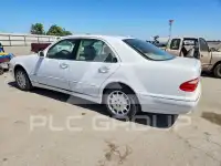 2001 Mercedes Benz E-Class photo