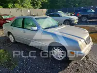 2001 Mercedes Benz E-Class фото